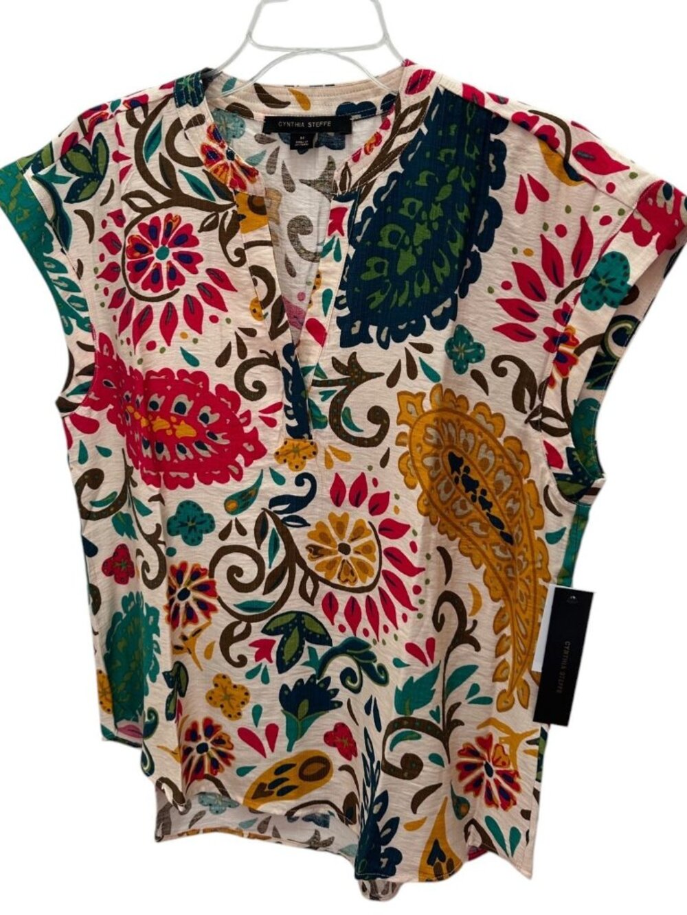 NWT Women's Cynthia Steffe Paisley V-neck Colorful Blouse Size M